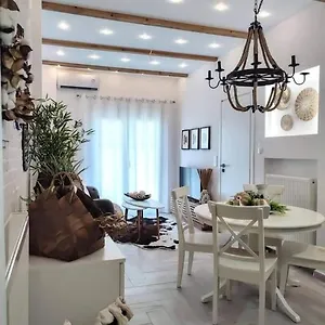 https://old-town-deluxe-suite.hotels-of-thessaloniki.com